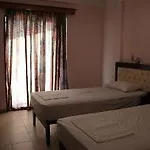 J & B Hotel