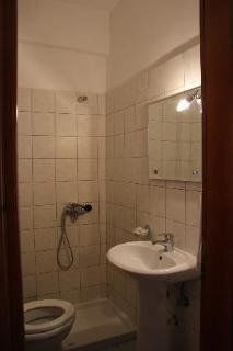 Hotel J & B 2*